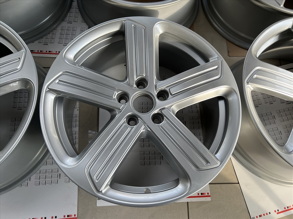 (1824) Volkswagen 18 gyári alufelni felni, 5x112, VW Golf Caddy Touran 5. kép