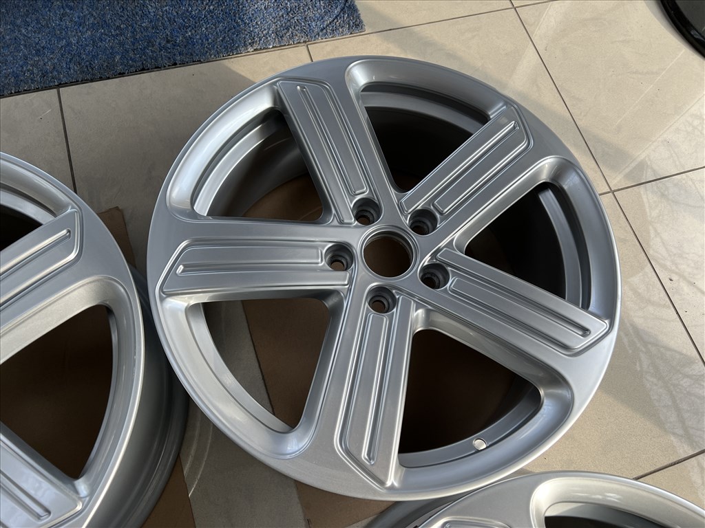 (1824) Volkswagen 18 gyári alufelni felni, 5x112, VW Golf Caddy Touran 6. kép