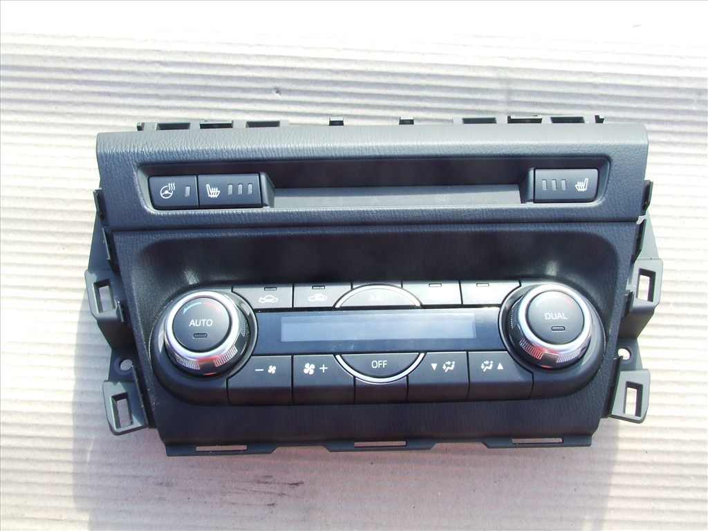 Mazda 3 (BM) klima fűtés kapcsoló sor  2. kép