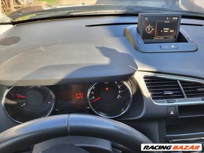 Peugeot 3008 I műszerfal ülés függöny légzsák biztonsági öv