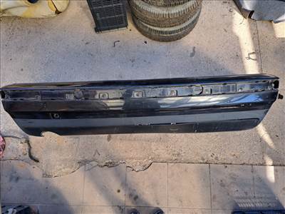 BMW E36 fekete cosmosschwarz hátsó lökhárító