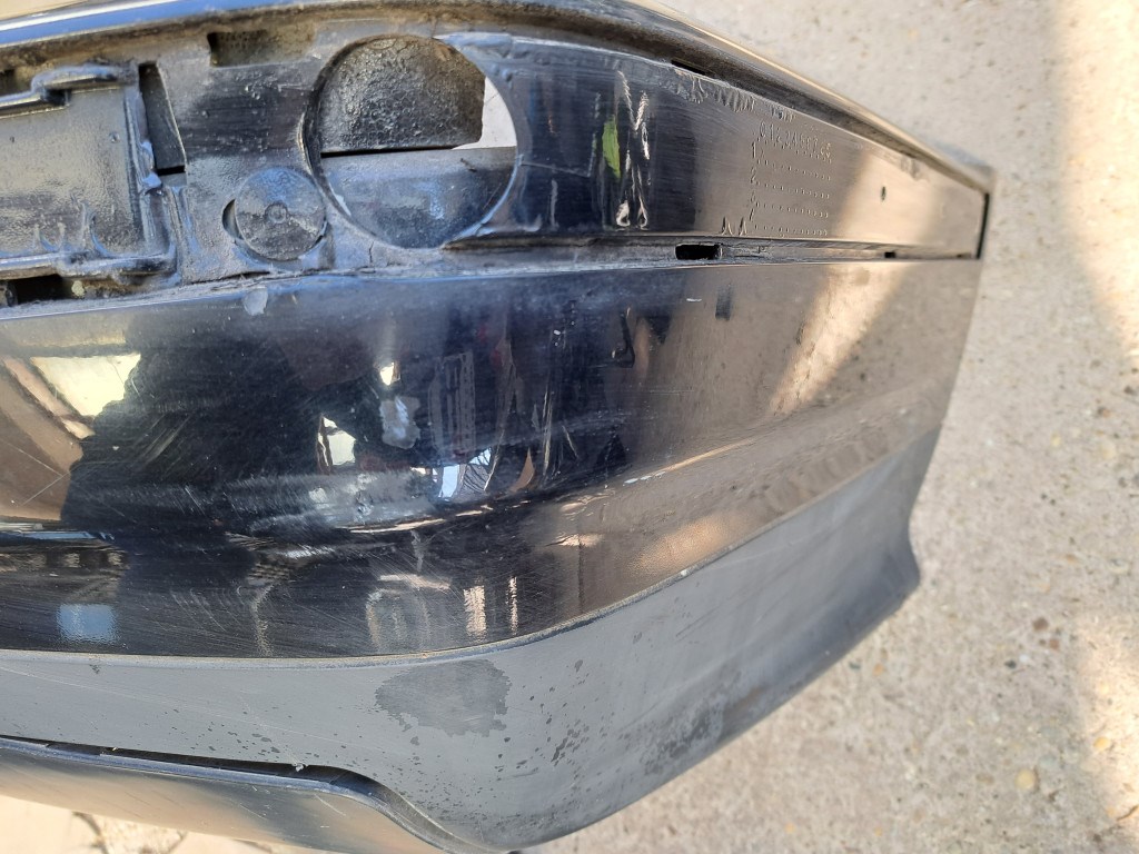 BMW E36 fekete cosmosschwarz hátsó lökhárító 2. kép
