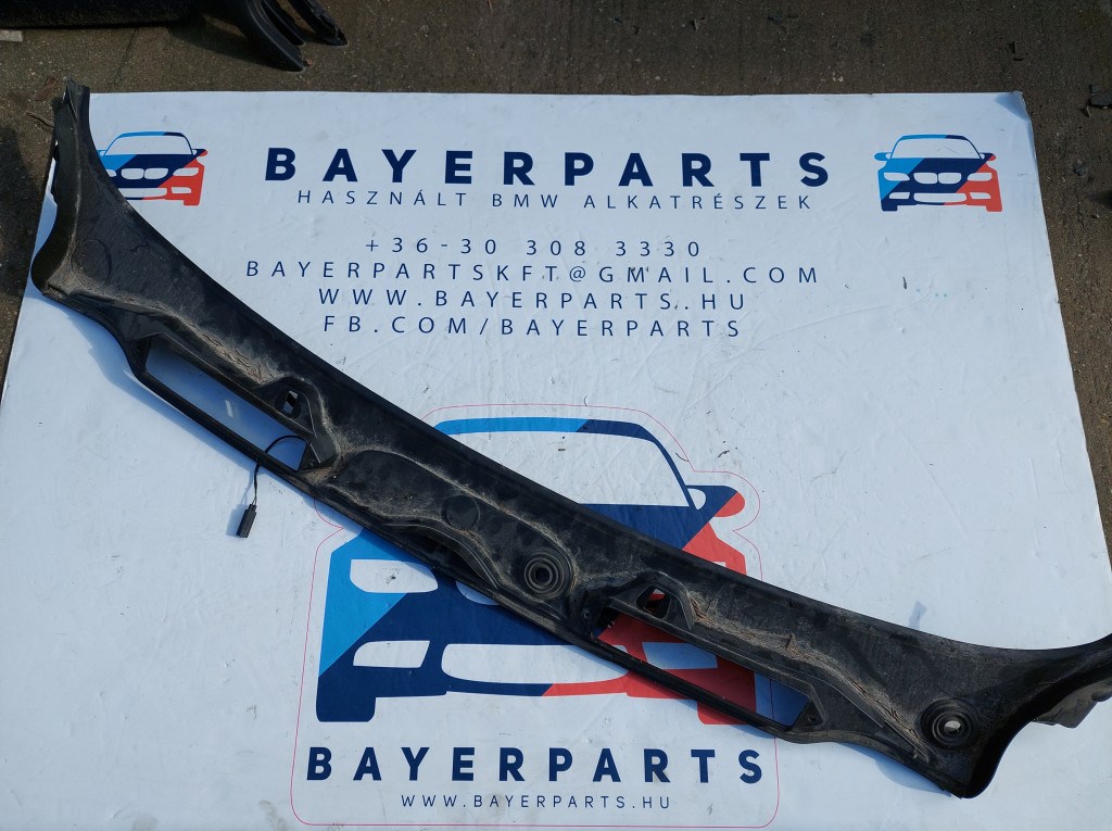 BMW E90 E91 sedan touring szélvédõ alatti mûanyag levélrács 2. kép