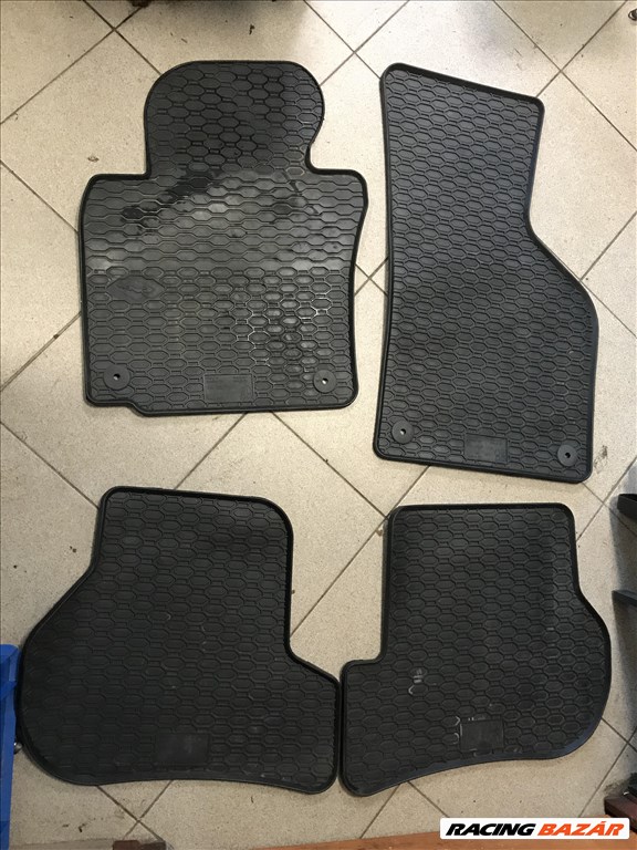 Volkswagen Golf V, Volkswagen Golf VI gumiszőnyeg szett 1. kép