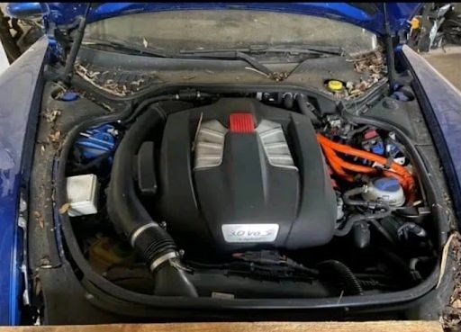 Porsche Panamera 970 Facelift 3,0 E-Hybrid 2015  bontott alkatrészei 4. kép