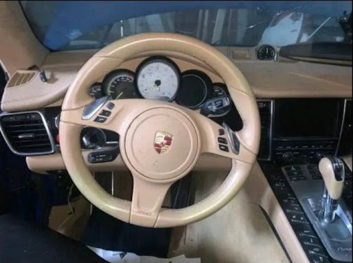 Porsche Panamera 970 Facelift 3,0 E-Hybrid 2015  bontott alkatrészei 8. kép