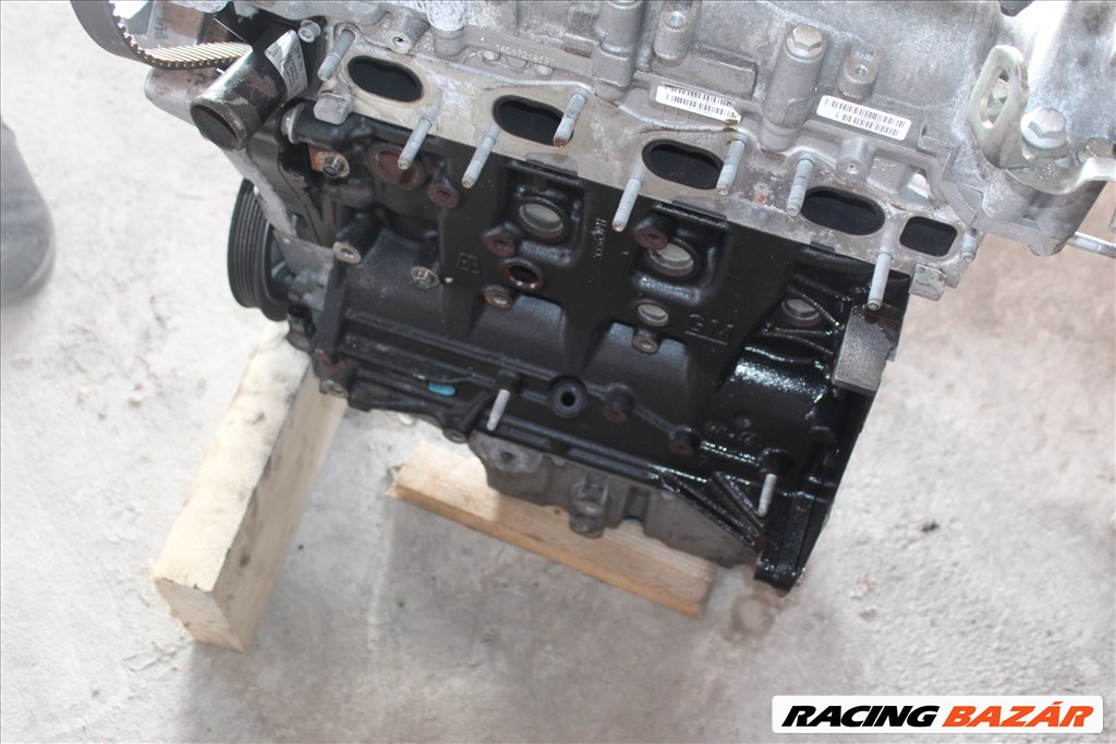 Opel Insignia A 2.0D fűzött blokk hengerfejjel  A20DTE 2. kép