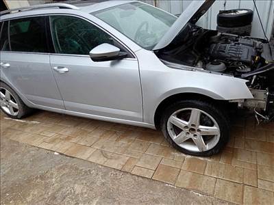Skoda Octavia III Jobb első ajtó LA7W eladó