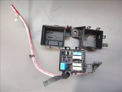 Renault Scénic III biztosítéktábla doboz 243510001r 243820003r