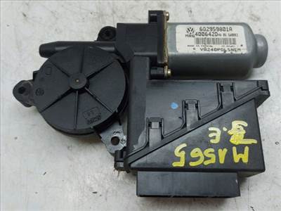 VW POLO IV Jobb első Ablakemelő Motor