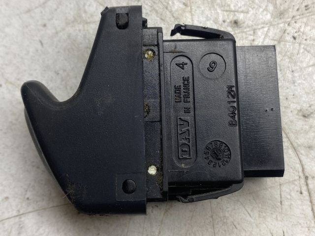 RENAULT THALIA Jobb első Ablakemelő Kapcsoló 2. kép