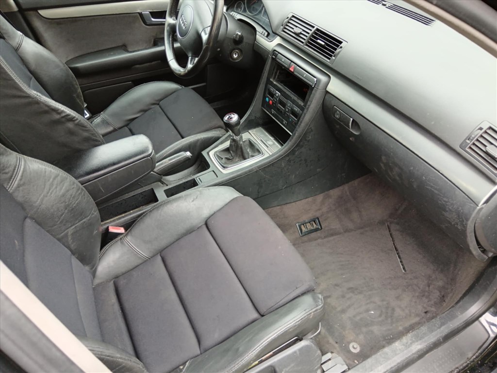 Audi A4 (B6/B7) Bőr ülés, ülés szett eladó 3. kép