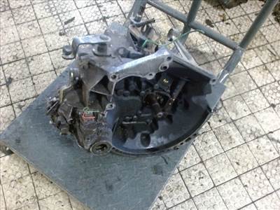 PEUGEOT 206 Sebességváltó. benzines manuális