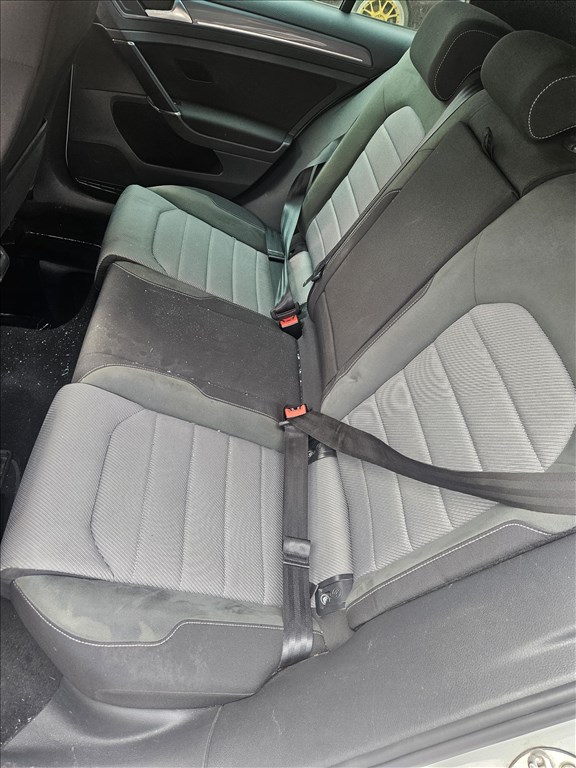 Volkswagen Golf VII (A7 Typ 5G) bontott alkatrészei crlb motor pgs váltó  11. kép