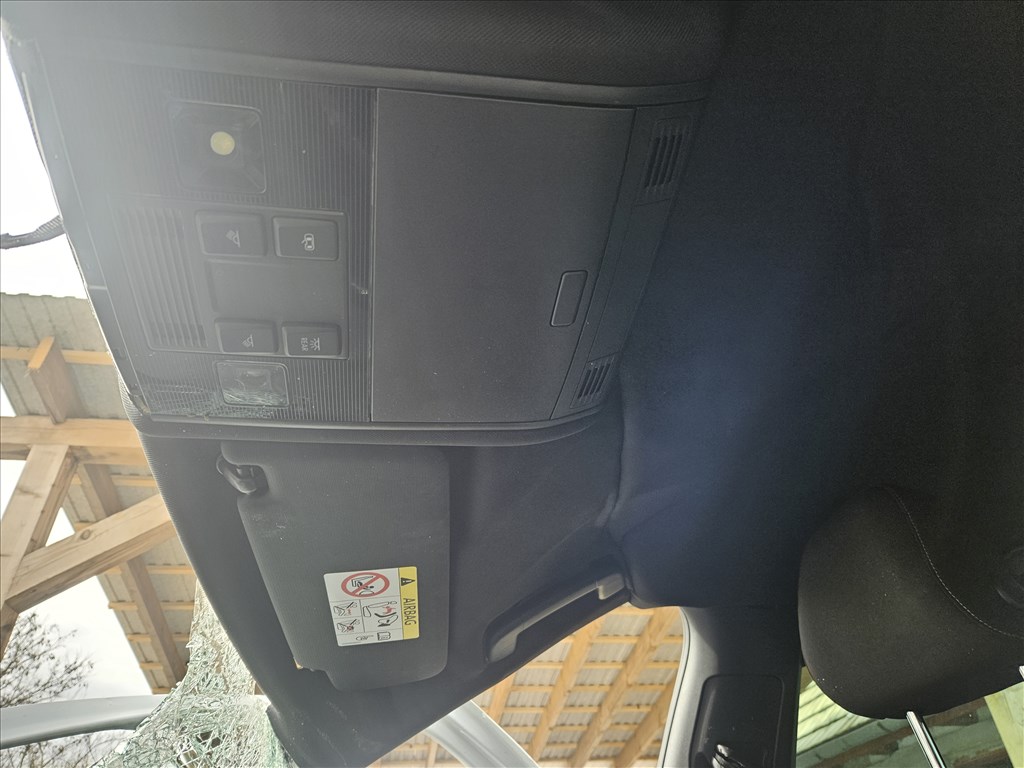 Volkswagen Golf VII (A7 Typ 5G) bontott alkatrészei crlb motor pgs váltó  13. kép