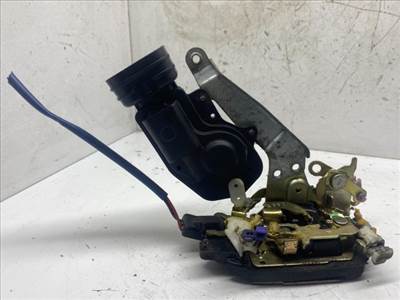 TOYOTA COROLLA Bal első Ajtózár
