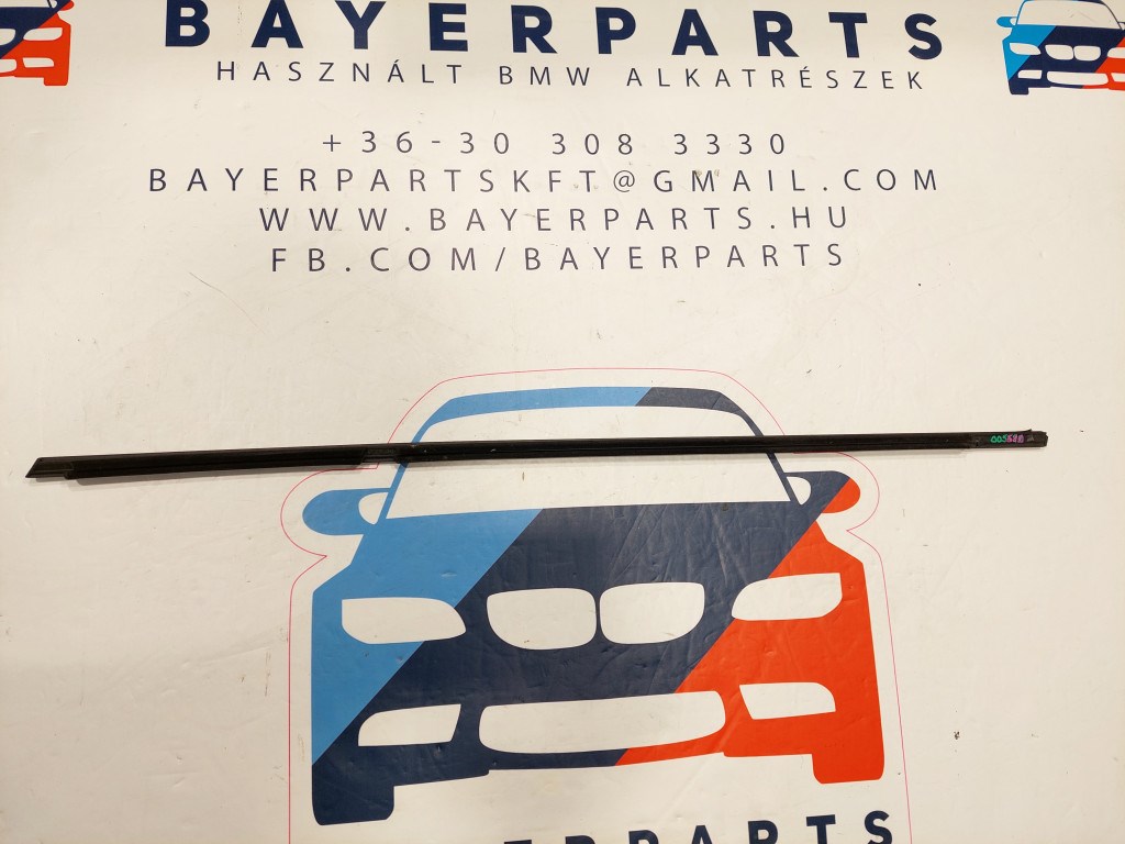 BMW E87 új gyári bal hátsó matt fekete shadowline vízlehúzó gumitömítés díszléc 2. kép