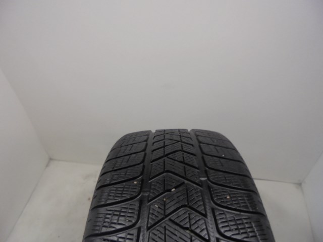 Pirelli Scorpion Winter 235/50 R19  1. kép