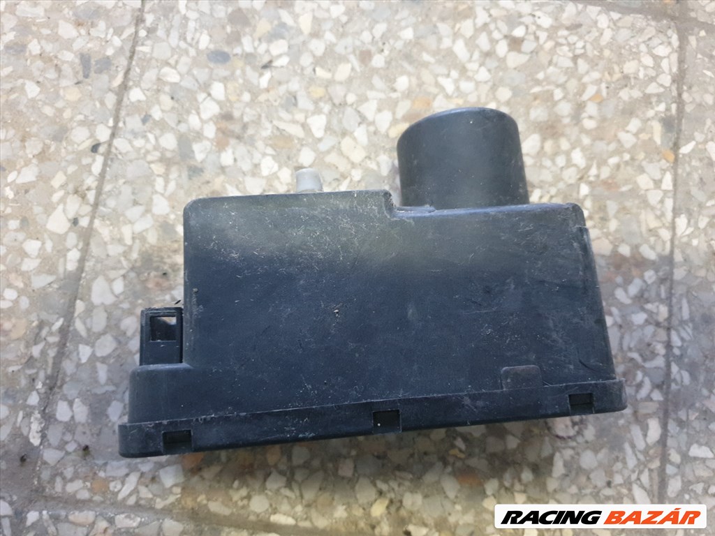 Volkswagen központi zár vákuumpumpa  1h0962257e 1. kép