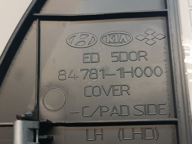 KIA CEED Bal Műszerfal Oldalkárpit 3. kép