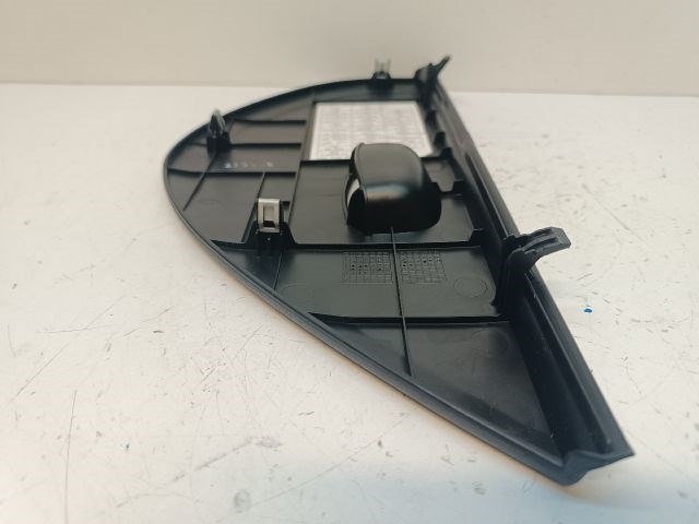 KIA CEED Bal Műszerfal Oldalkárpit 6. kép