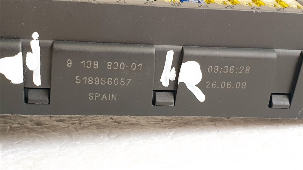 508303 Bmw 5, E61, 2009, Kombi, Biztosíték Tábla, Csomagtér, Jobb, 9138830 5. kép