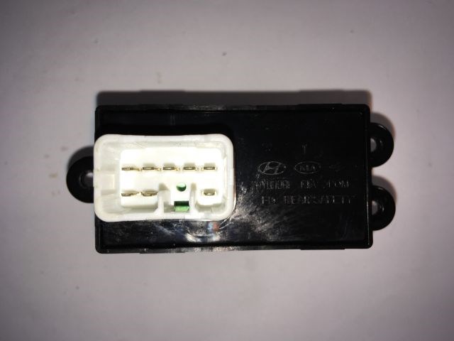 HYUNDAI I30 Bal hátsó Ablakemelő Kapcsoló 4. kép