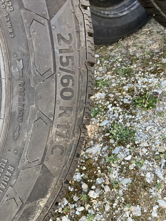  215/60R17C" használt Continental furgon téli gumi gumi 4. kép