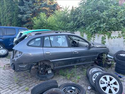 Kia Rio LS bontott autó