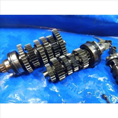 Yamaha YZF 1000 R1 RN01 1999 váltó  Getriebe gear box  