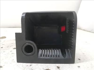 VW POLO (9N_) 1.4 TDI Első Hamutartó #34450# 6Q0857309