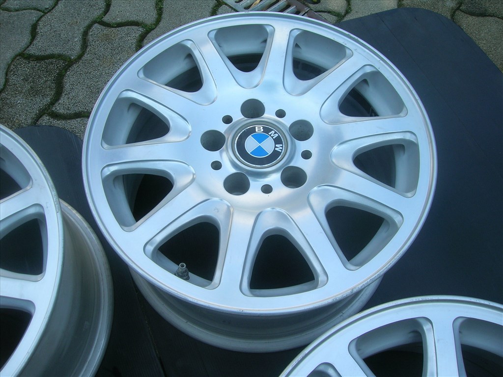   BMW (E34, E39, E46) gyári alufelni garnitúra 8x16" ET23 eladó 5. kép