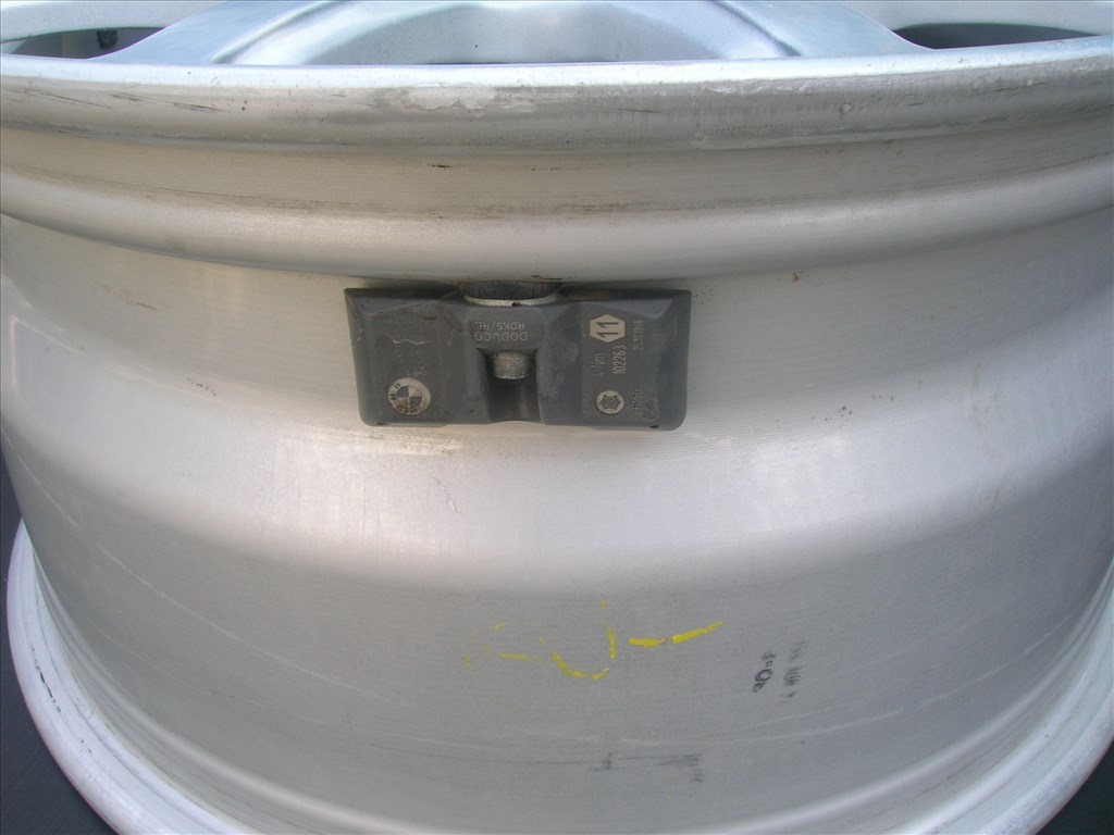   BMW (E34, E39, E46) gyári alufelni garnitúra 8x16" ET23 eladó 9. kép