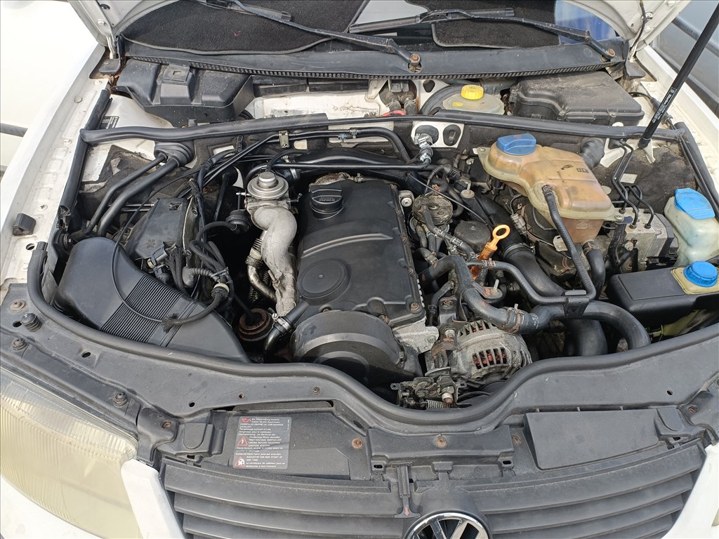 Volkswagen Passat B5 Variant 1.9 TDI motor AJM kóddal, 304616km-el eladó ajm19tdi lb9a 5. kép