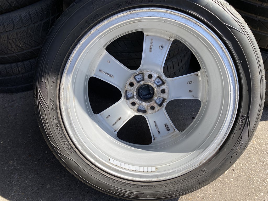 Volkswagen Jetta / Golf / Touran / Passat gyári 6,5X17-es 5X112 ET39-es könnyűfém felni garnitúra 5. kép
