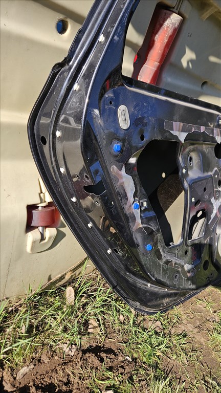 Opel Astra J Bal hátsó ajtó  4. kép