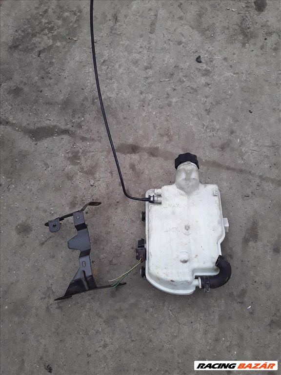 Gokart Kiegyenlítő Tartály Konzollal 1. kép