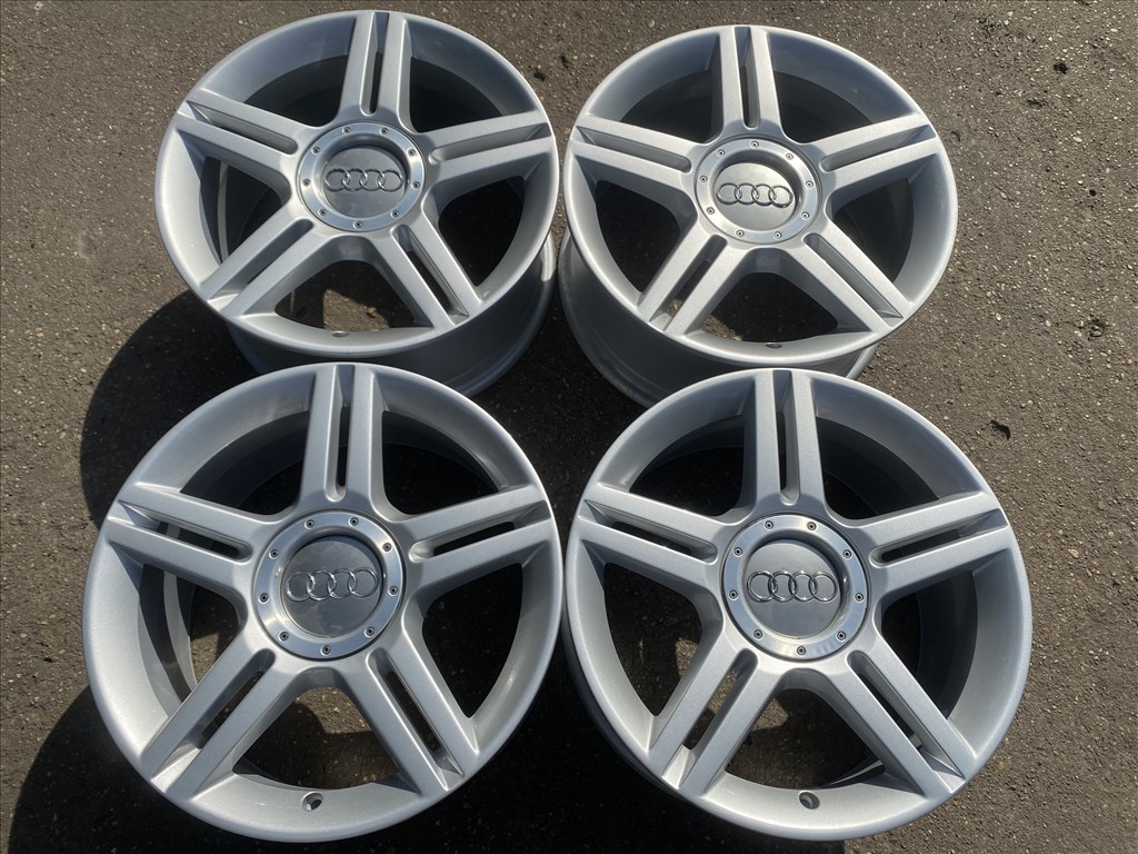 4db gyári 17" Audi A4 - A6 - A8 alufelni. (3765) 1. kép