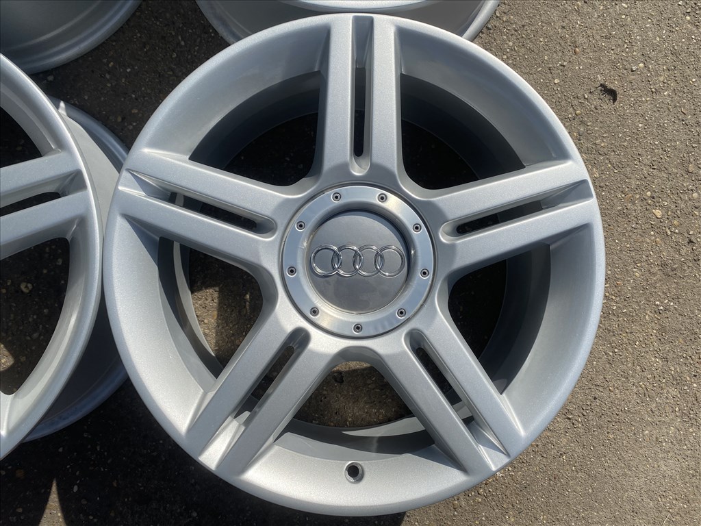 4db gyári 17" Audi A4 - A6 - A8 alufelni. (3765) 2. kép