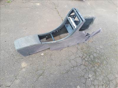 Mercedes CLK 320 W208 könyöklő , váltóbox 