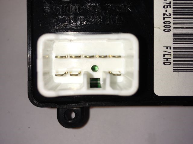 HYUNDAI I30 Jobb első Ablakemelő Kapcsoló 4. kép