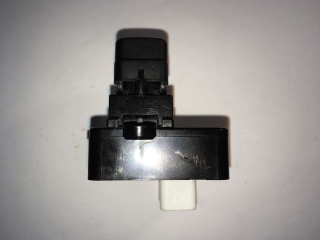 HYUNDAI I30 Jobb első Ablakemelő Kapcsoló 8. kép