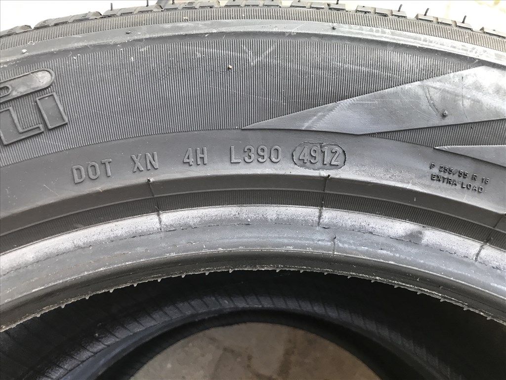  Pirelli Scorpion 255/55 18" R18 használt téli gumi 7. kép
