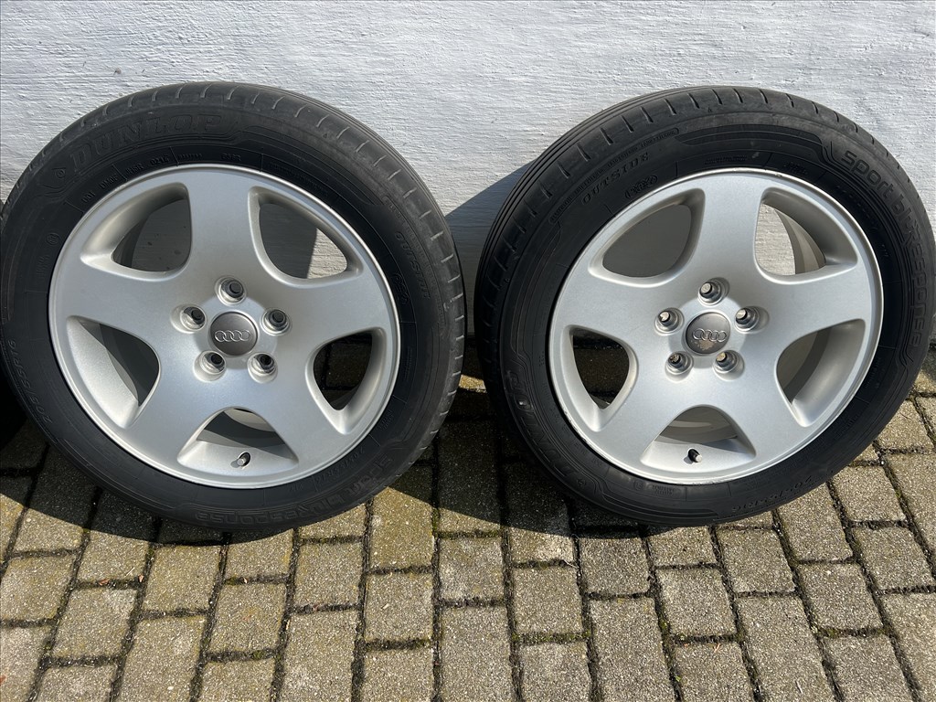 AUDI  ALUFELNI GARNITÚRA ELADÓ 2. kép