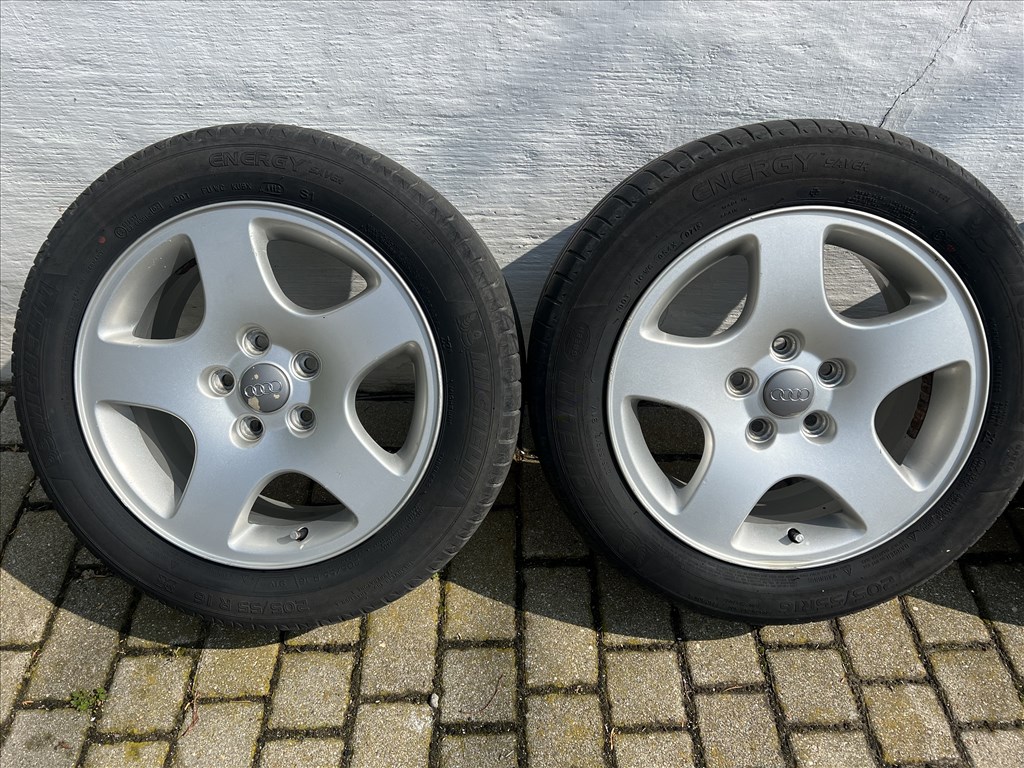 AUDI  ALUFELNI GARNITÚRA ELADÓ 3. kép