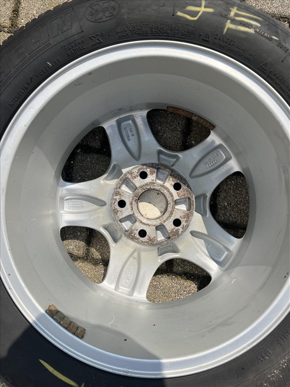 AUDI  ALUFELNI GARNITÚRA ELADÓ 5. kép