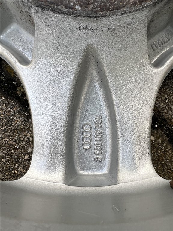 AUDI  ALUFELNI GARNITÚRA ELADÓ 6. kép