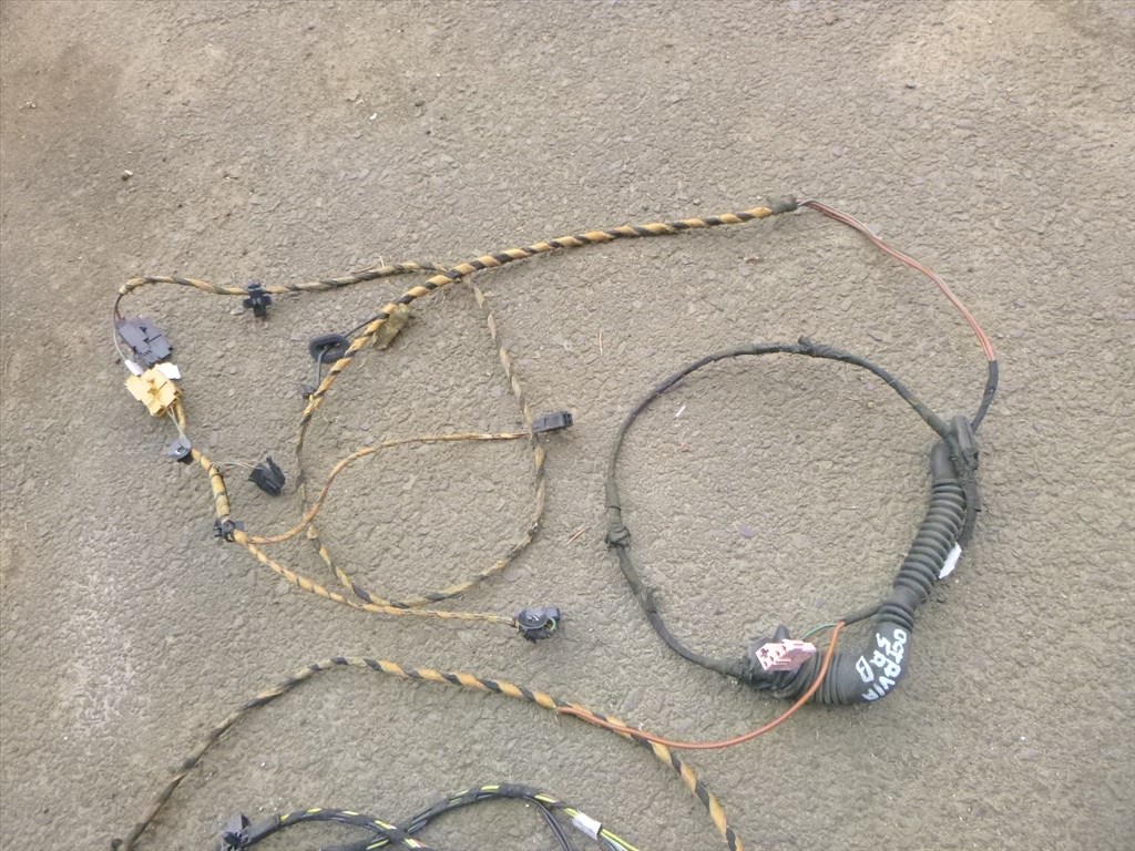 Skoda Octavia I 5 AJTÓS csomagtérajtó vezeték köteg védőgumival 5. kép