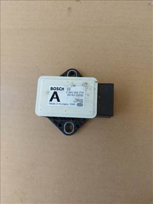 Toyota Avensis (T270) menetstabilizátor 3389 8918305030