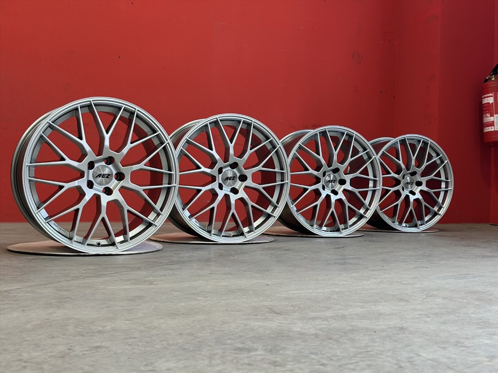 R19 5x108 (70,1) Aez CREST 9J ET40 High Gloss 8x19 új alufelnik 19" 5. kép